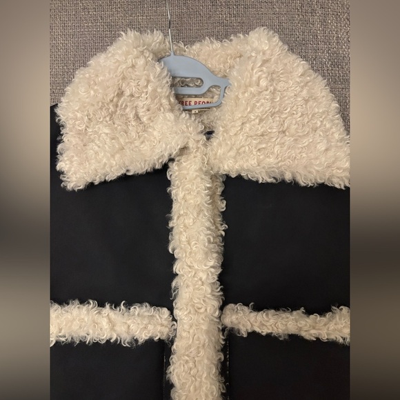 Free People Kiki Sherpa Jacket– Black (Size M) - Picture 16 of 16